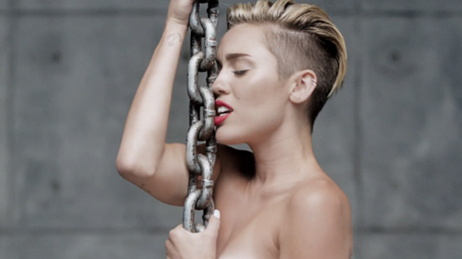 Like A Wrecking Ball Miley Cyrus Reign On Social Media