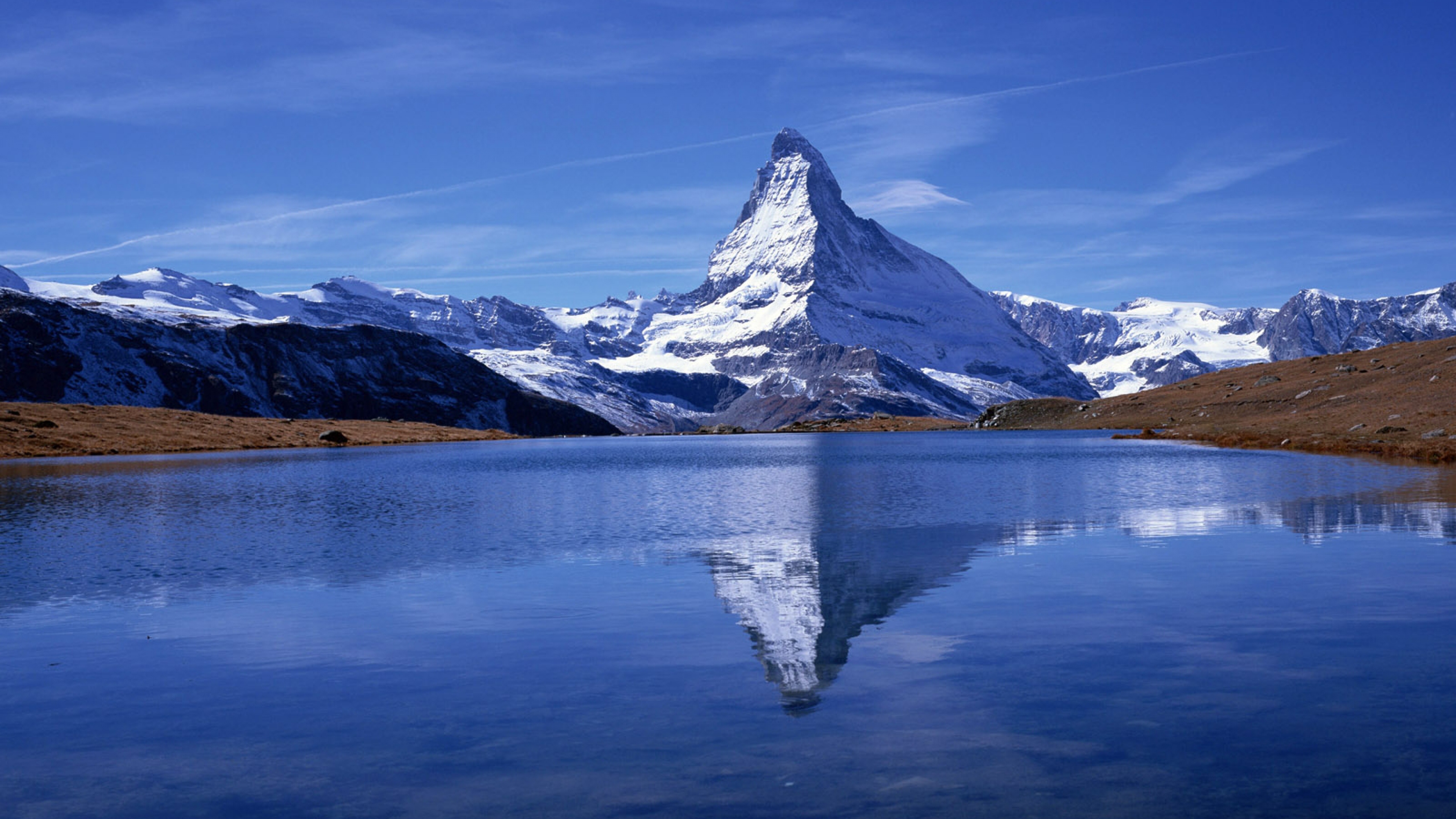 Top Peak Lake Reflection Wallpaper Background 4k Ultra HD