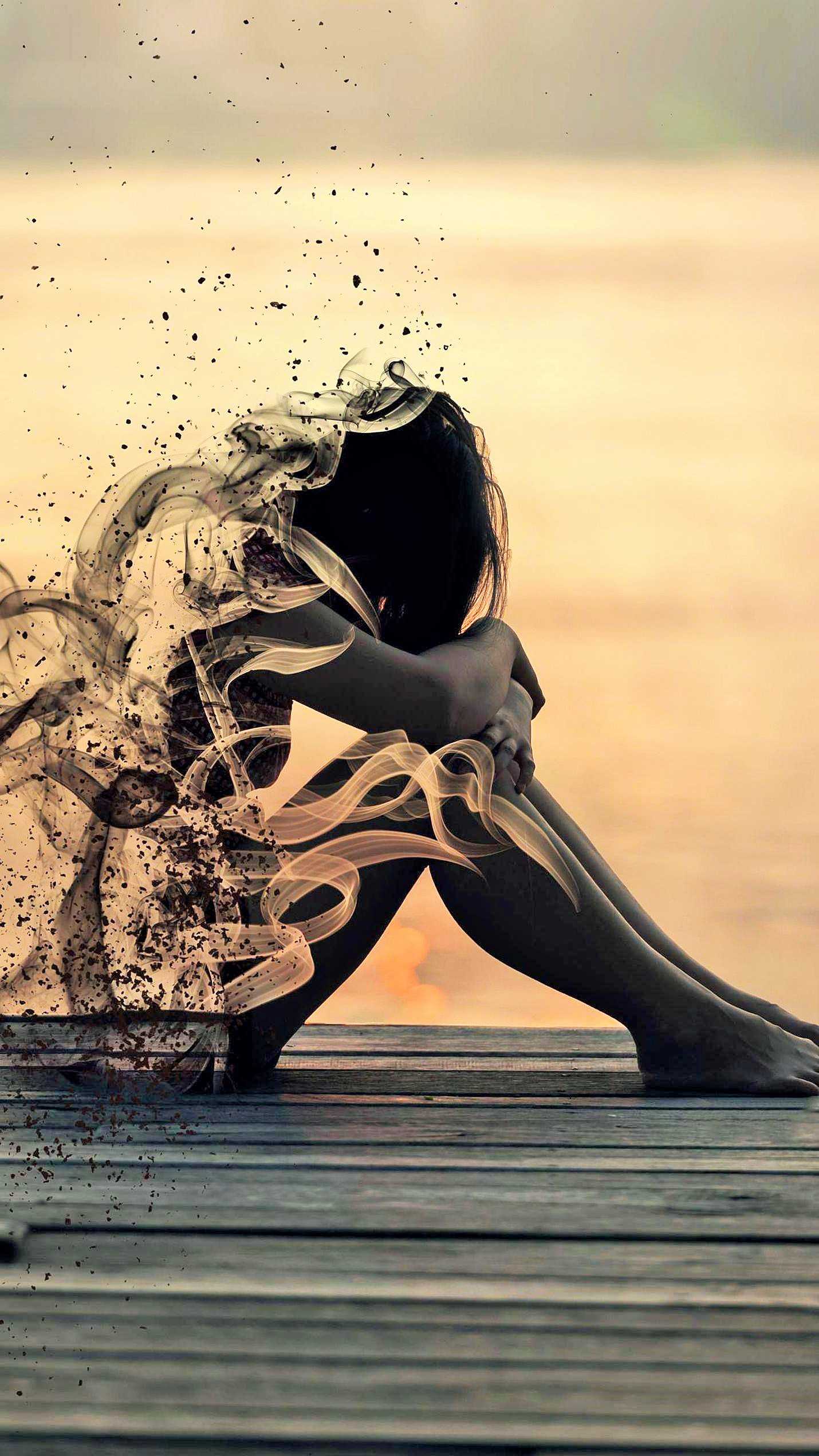 Sad And Lonely Girl Wallpaper