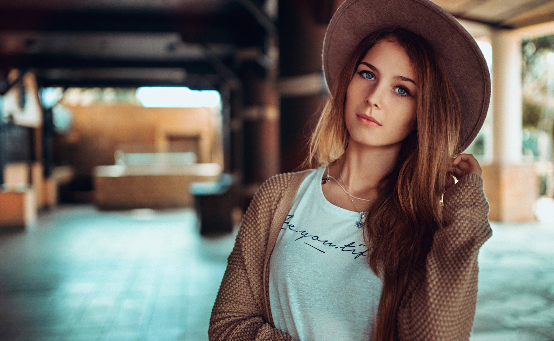 Blonde Female Model Wallpaper