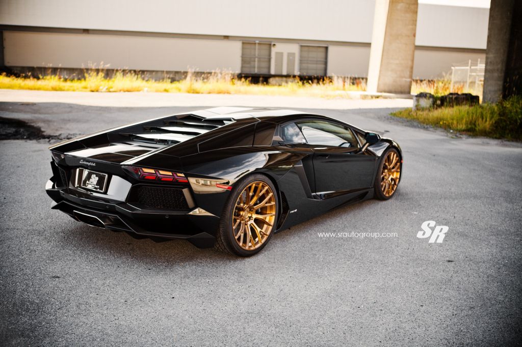 Black And Gold Lamborghini Cool Wallpaper