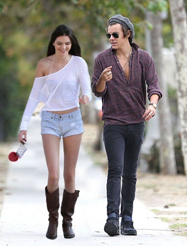 Kendall Jenner vacation with Harry Styles wallpapersmania360