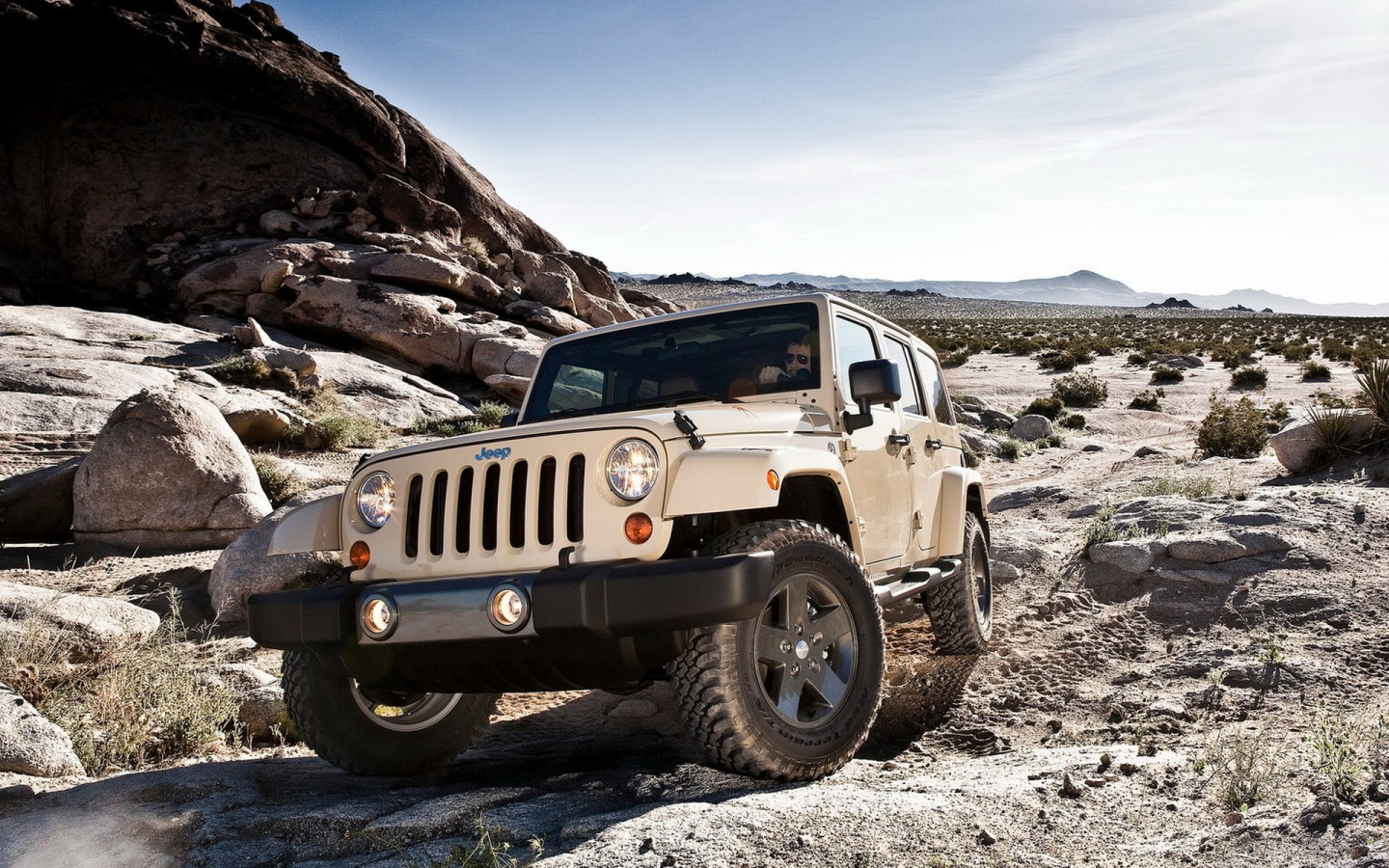 Jeep Wrangler Mojave Desktop Wallpaper