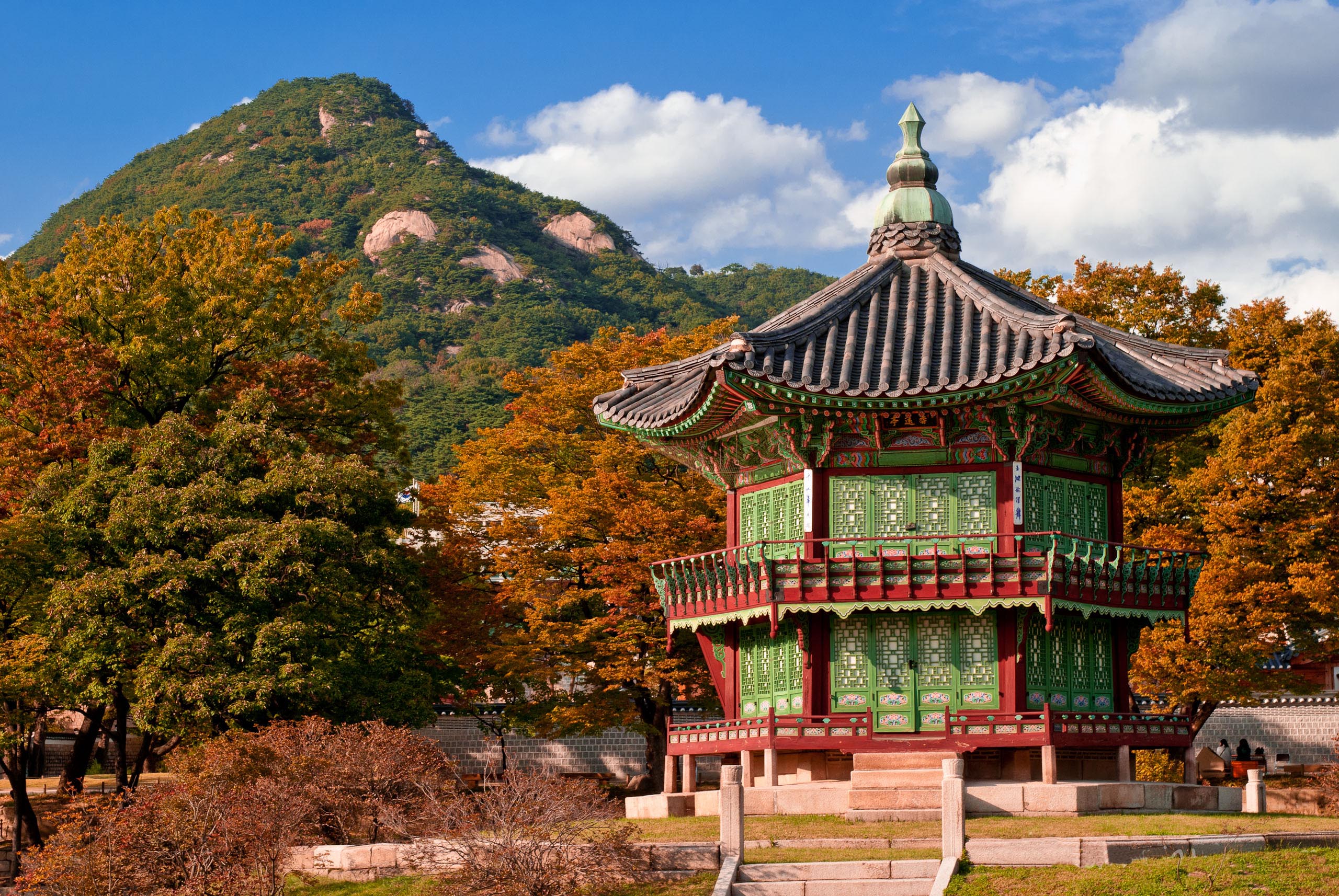 Gyeongbok Palace in Autumn South Korea Breeze Asia