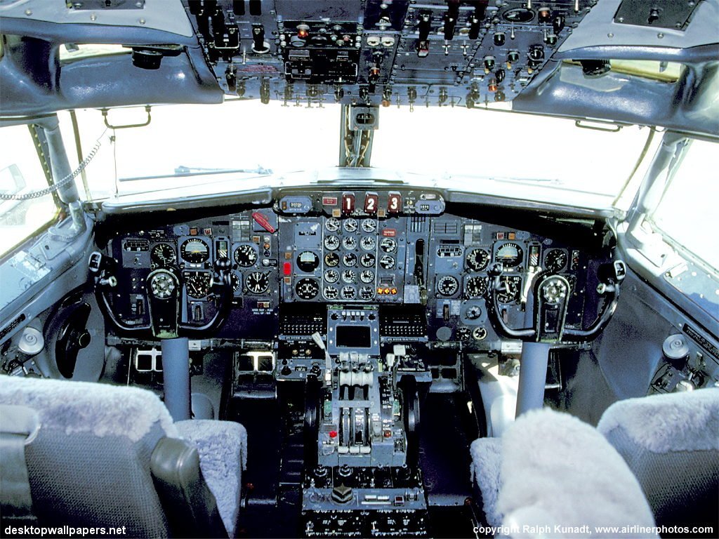 Cockpit Boeing Series At