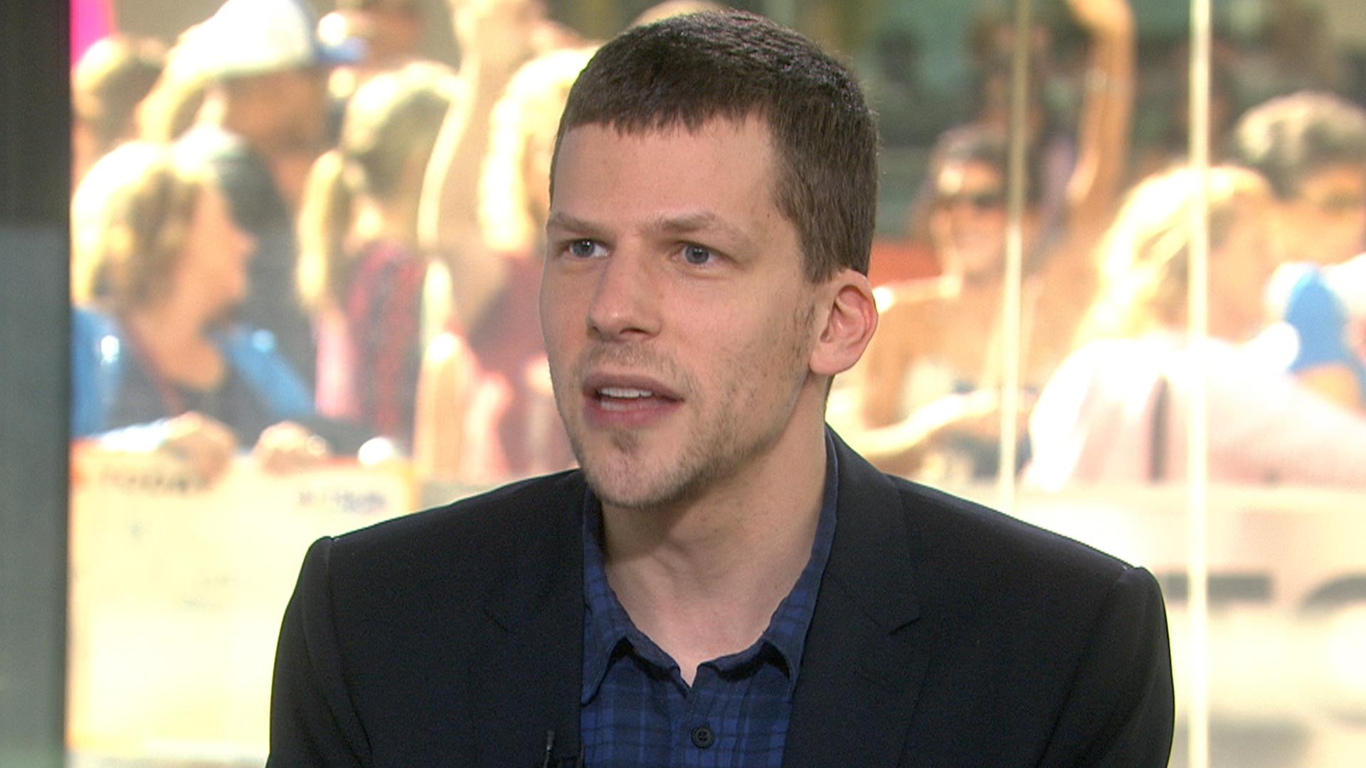Now You See Me Star Jesse Eisenberg Brings Magic To Today