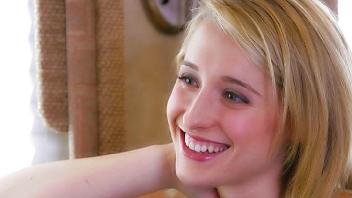 You Are Ing Wallpaper Titled Allison Mack Cute Smile Side Face
