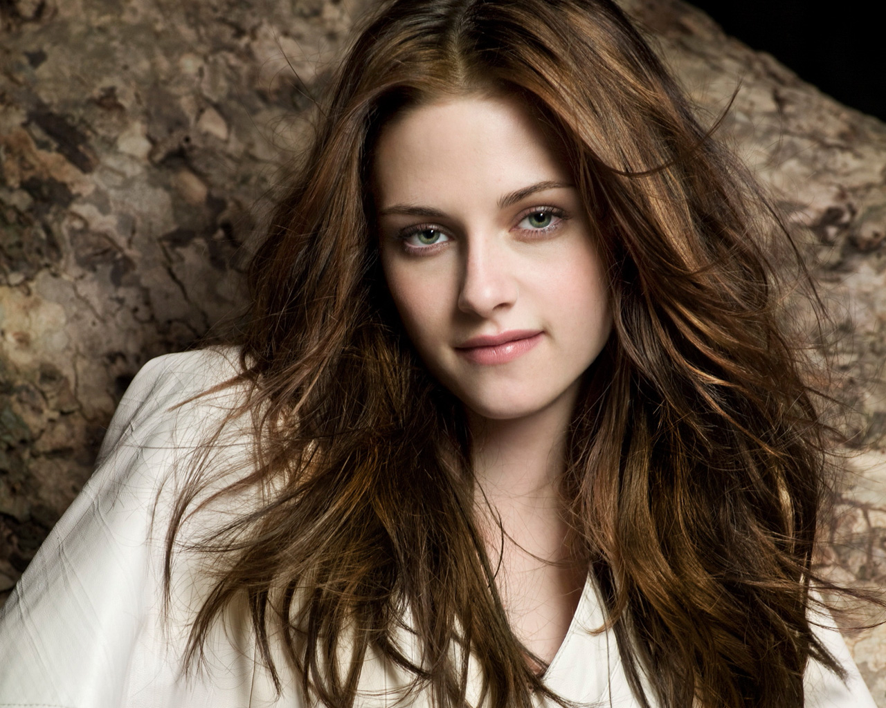 Kristen Stewart Twilight Girl Wallpaper HD