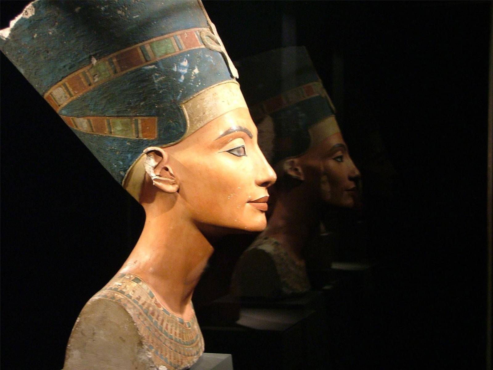Egyptian Nefertiti Wallpaper
