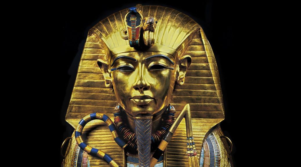 Golden Pharaoh Statue Photography HD Wallpaper