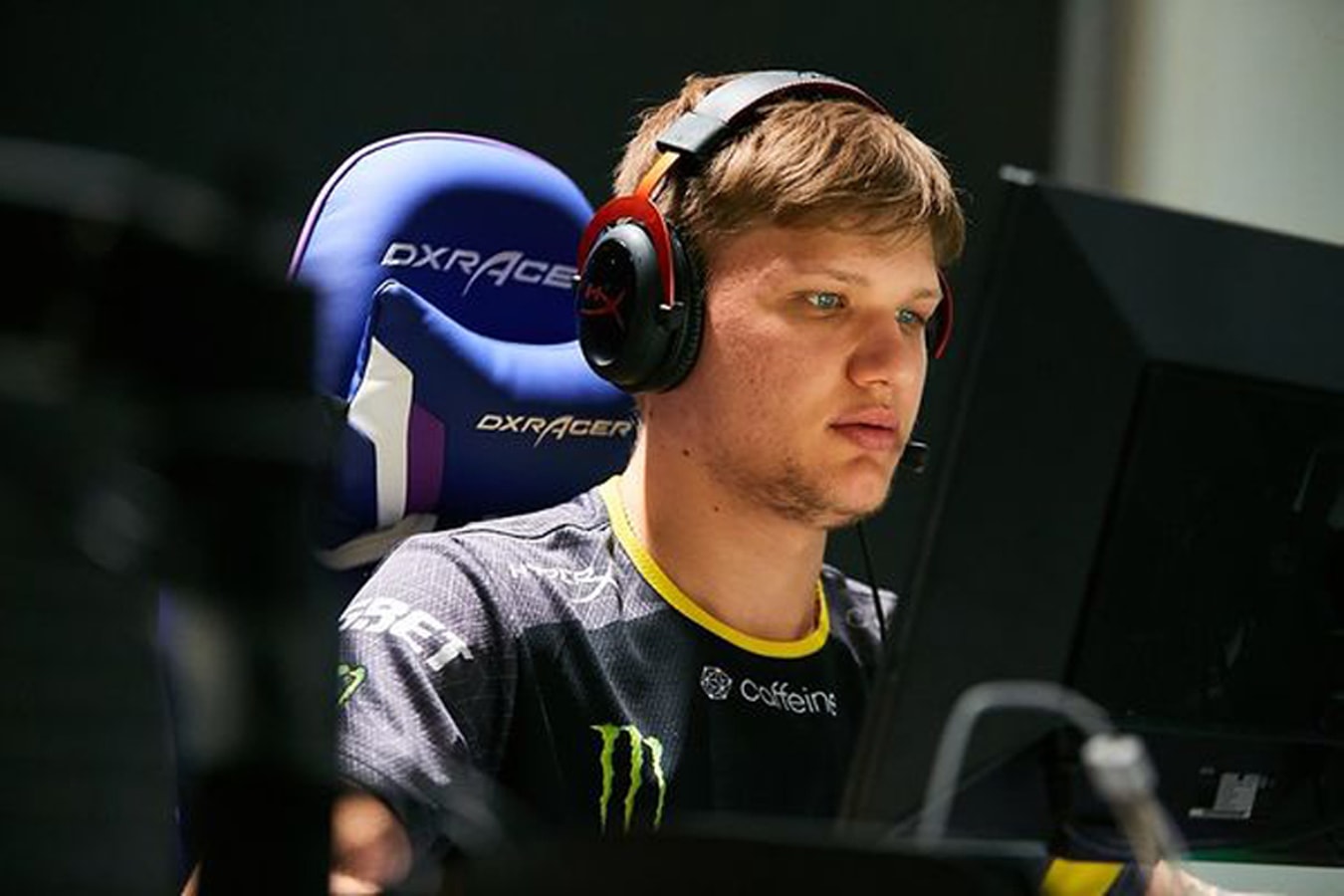 S1mple Talks About Burnout And What Is The Reason Behind His Motivation Wallpaper