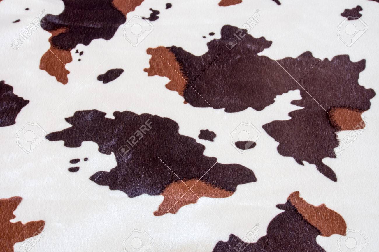 2971-86370 | Flannery Tan Faux Animal Fur Cowhide Wallpaper