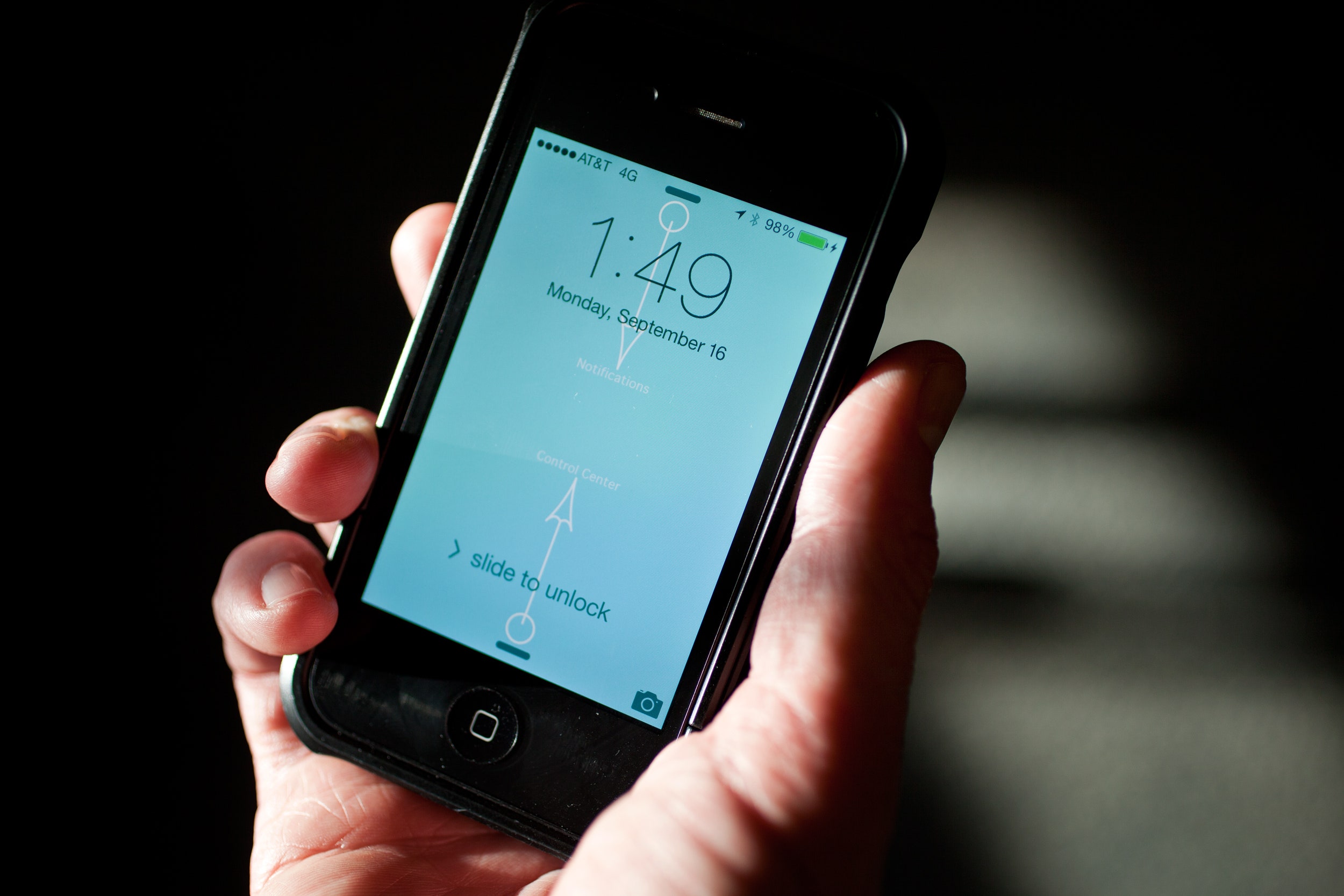 This Able Wallpaper Teaches You Ios S New Gestures Wired