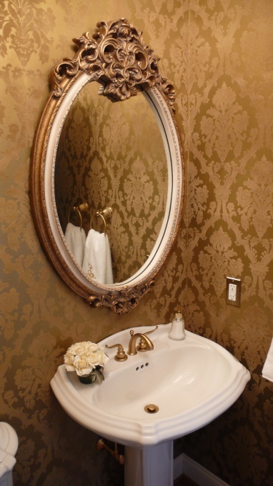 Right Wallpaper And A Vintage Mirror Any Powder Room Can Look Like