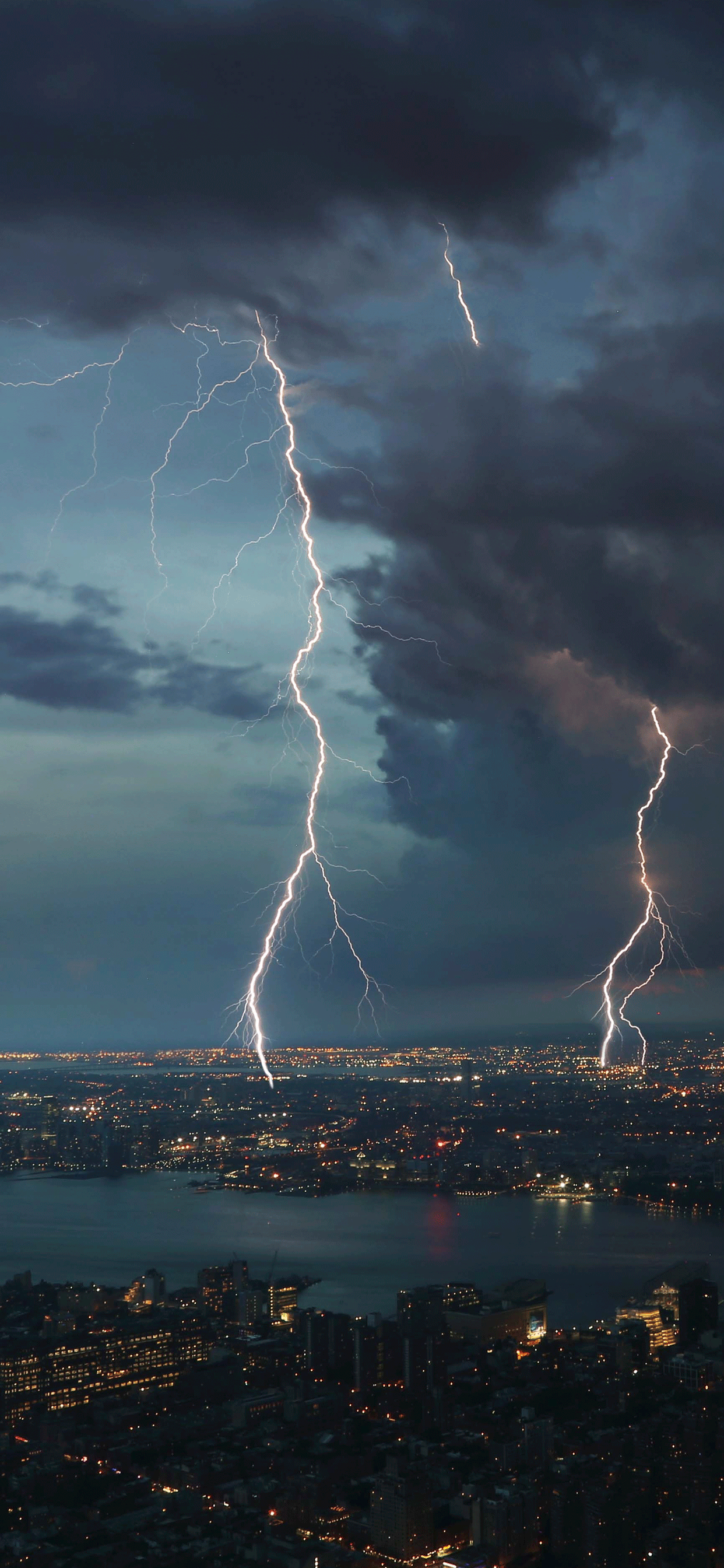 Lightning Wallpaper For iPhone Pro Max X