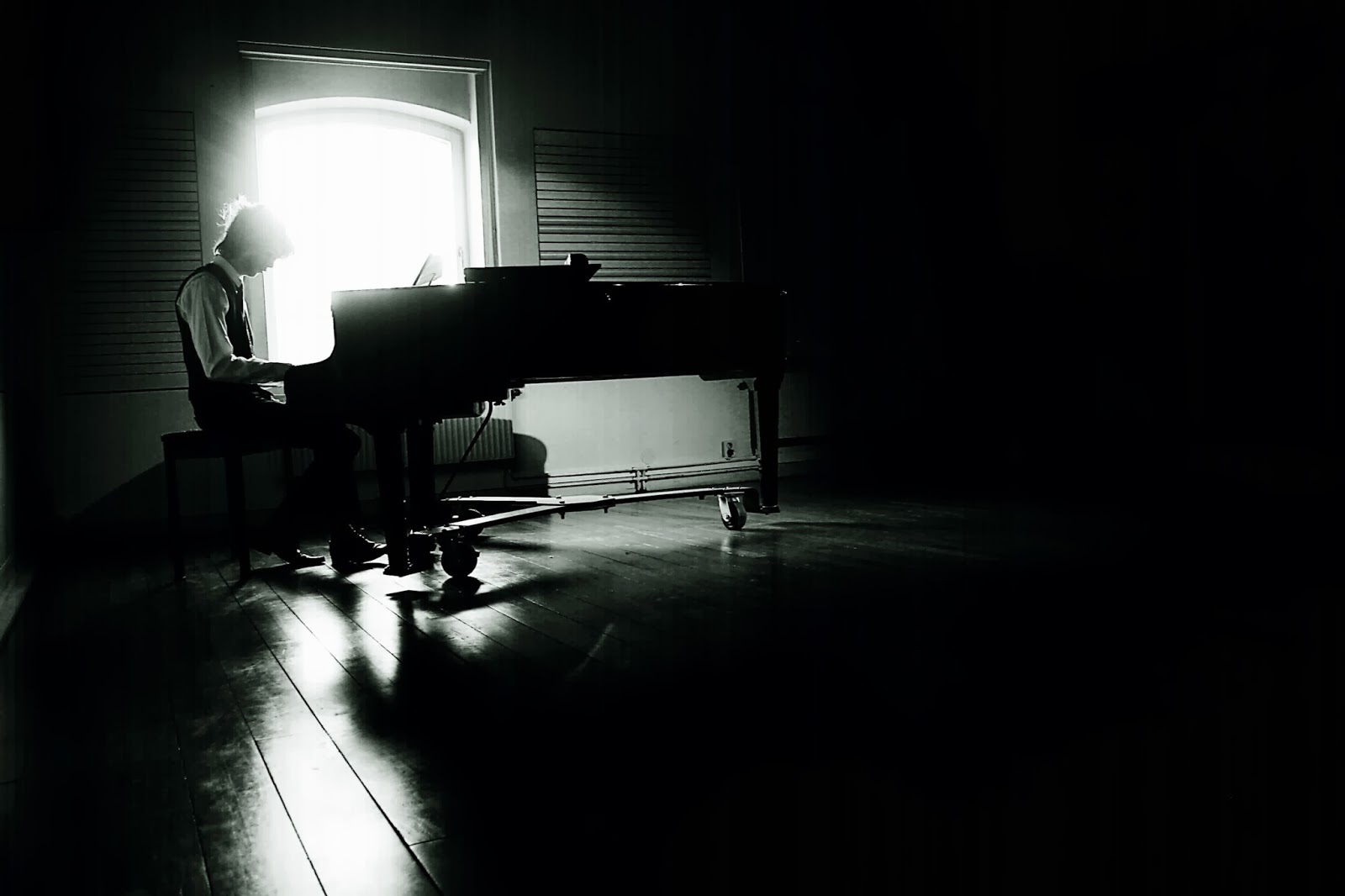 Piano Attractive HD Wallpapers   Deep HD Wallpapers For You