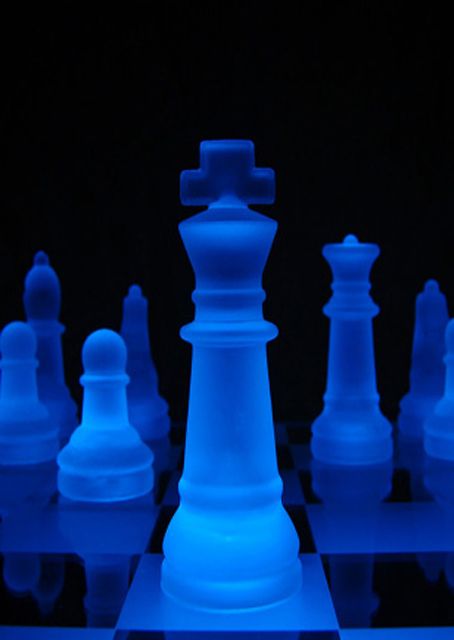 Chess King iPhone Wallpaper 4K - iPhone Wallpapers in 2023