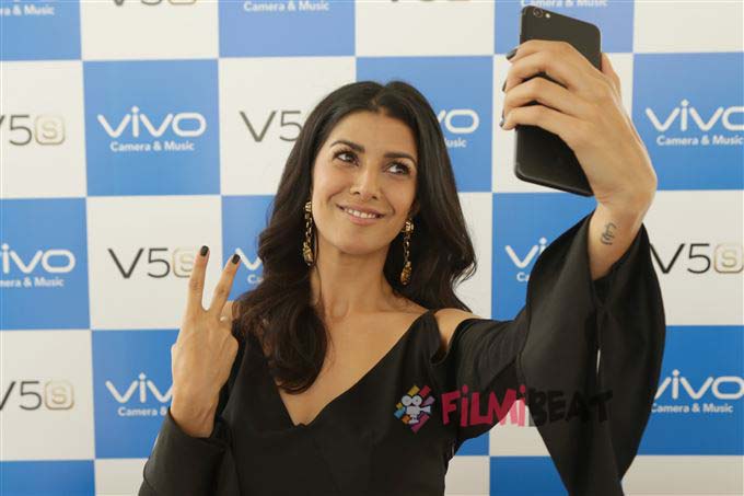Photos Nimrat Kaur Launch Vivo V5s Phone In Gurugram