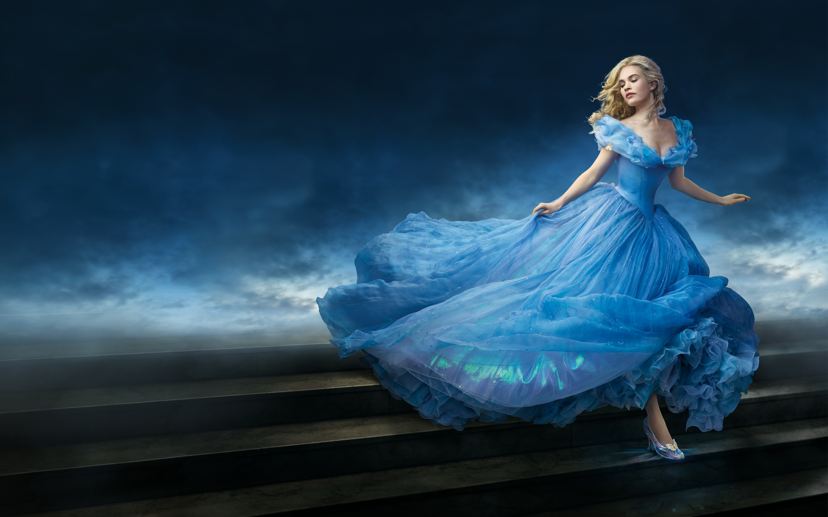 Lily James As Cinderella Wallpaper HD
