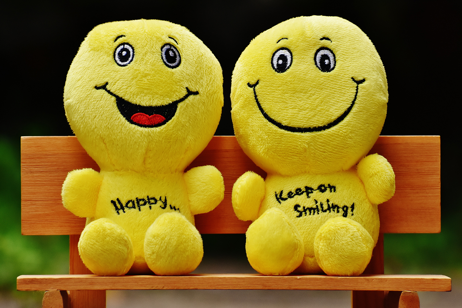 Buy Happy Faces Wallpaper Online In India At Best Price Circle One