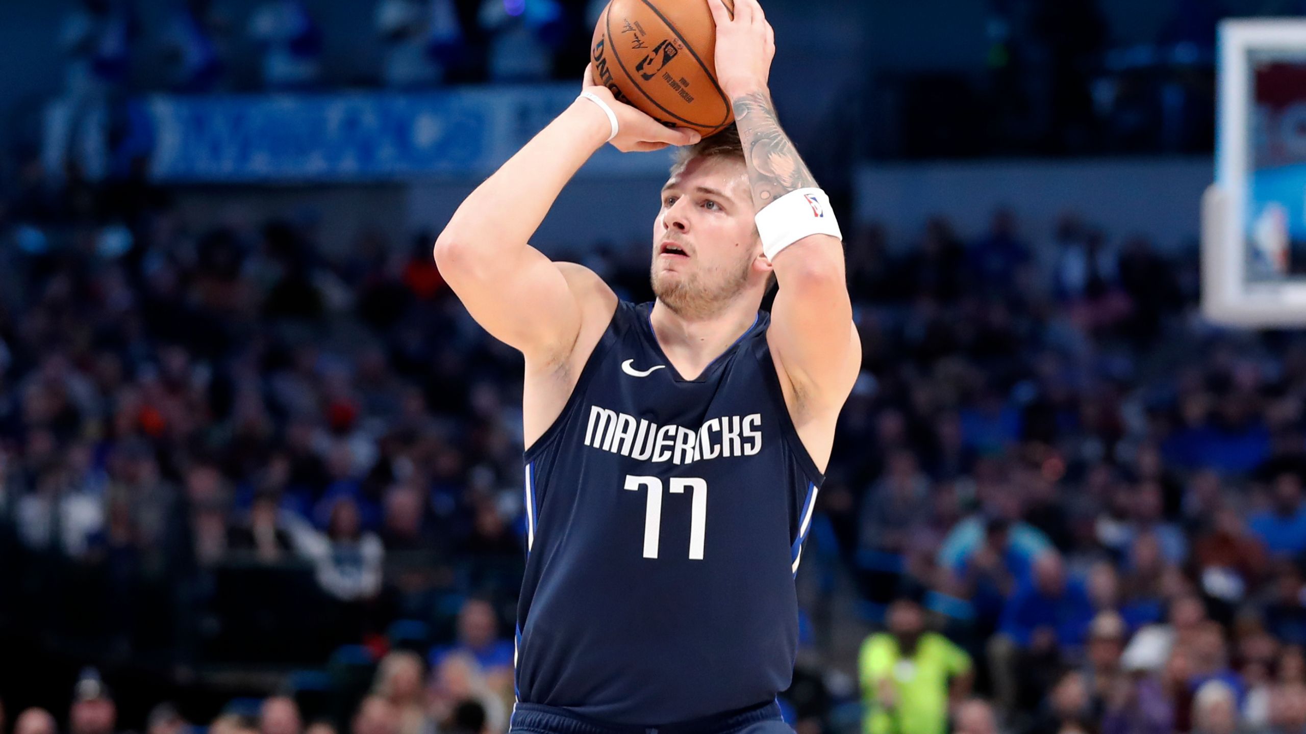 Luka Doncic Wallpaper On