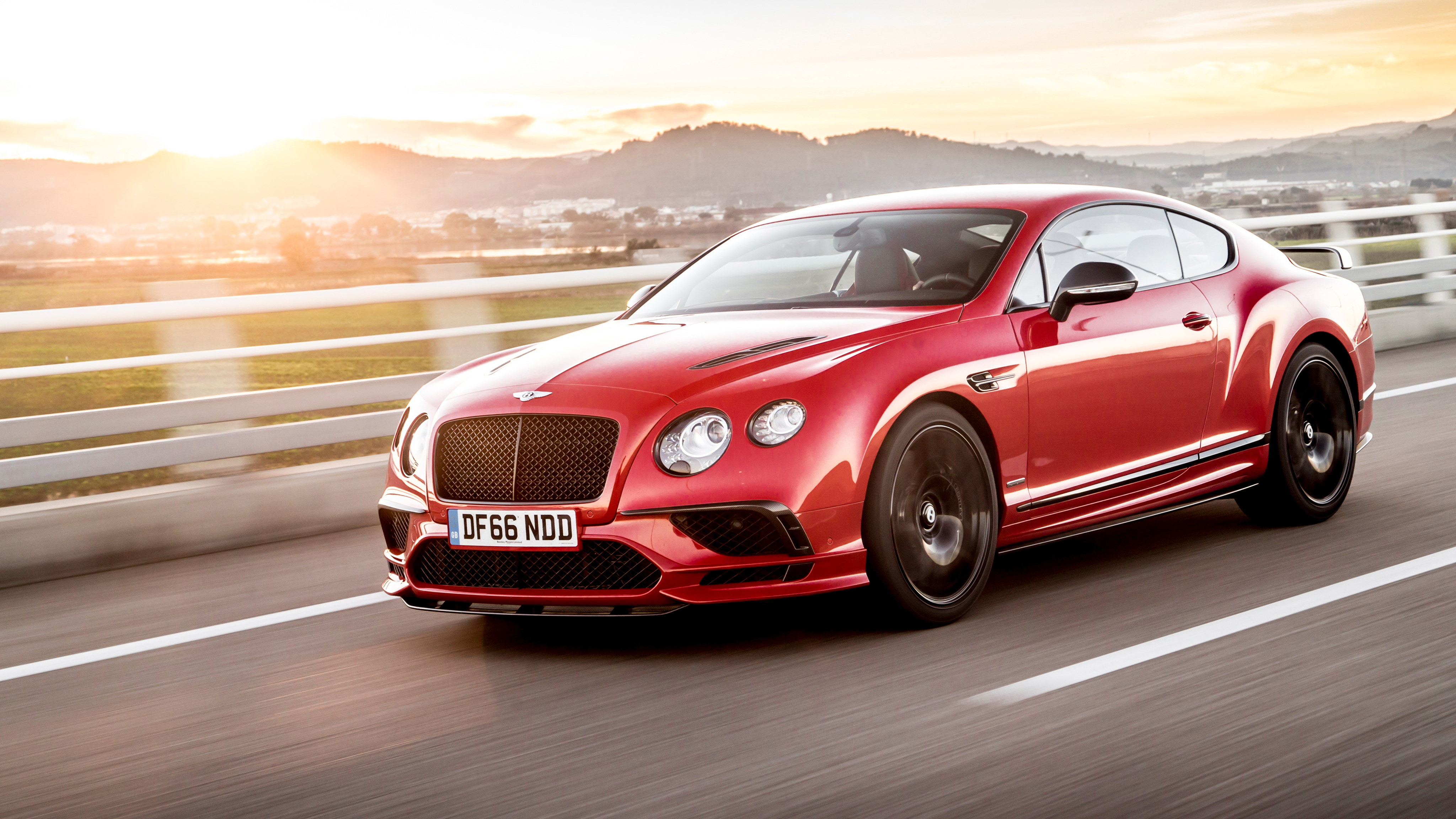 Bentley Continental Supersports Wallpaper