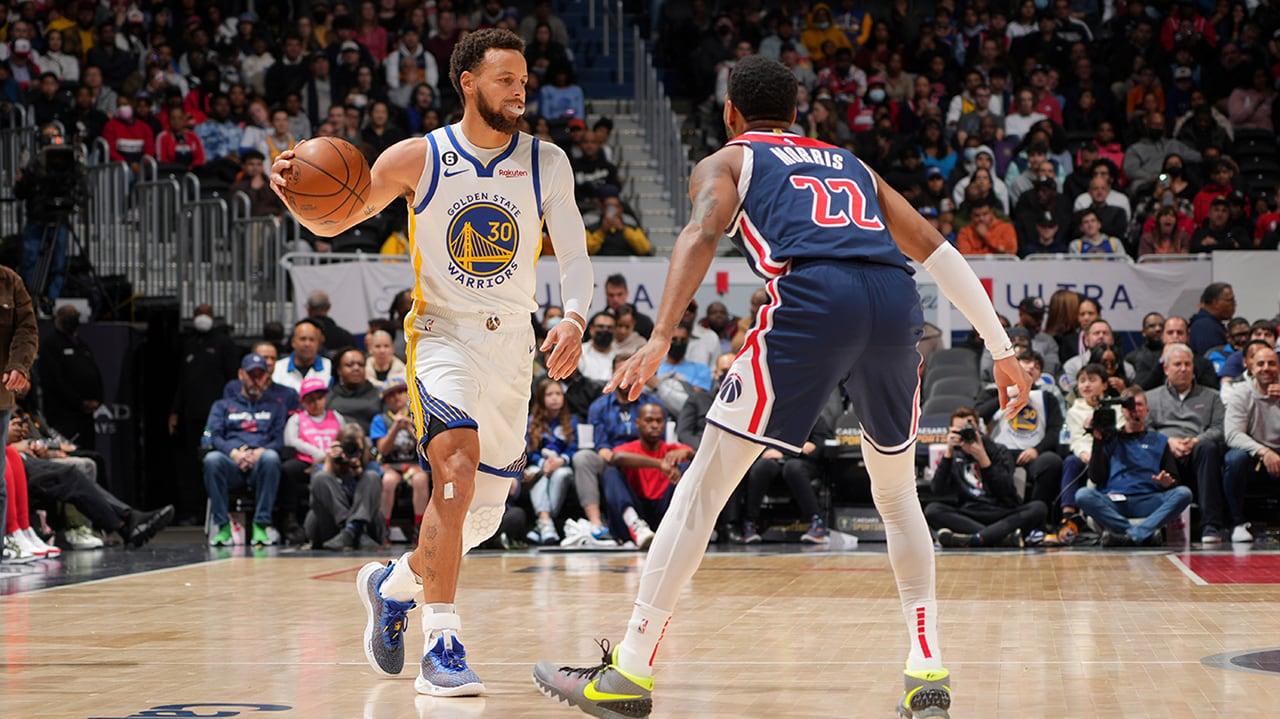 Stephen Curry And Jordan Poole Bine For Points In Warriors
