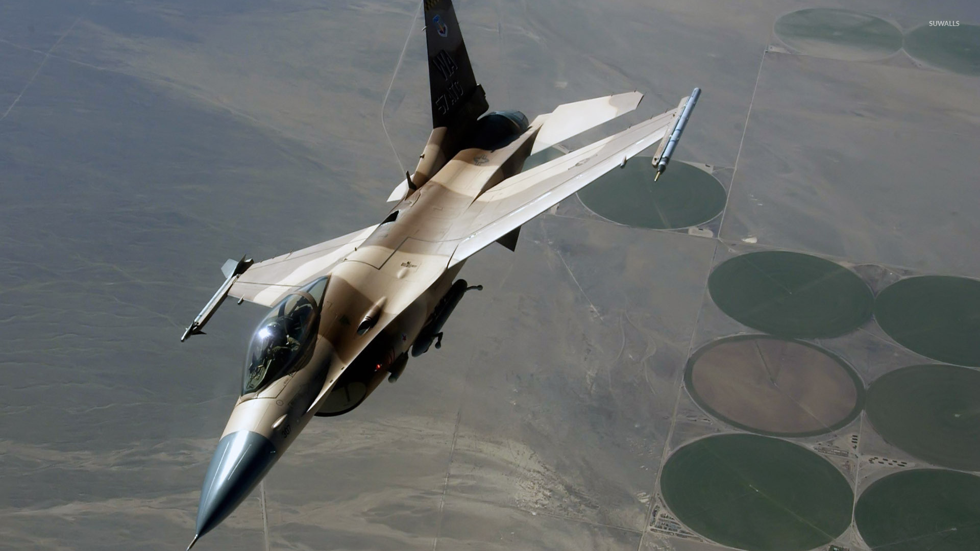 Camouflaged General Dynamics F 16 Fighting Falcon wallpaper