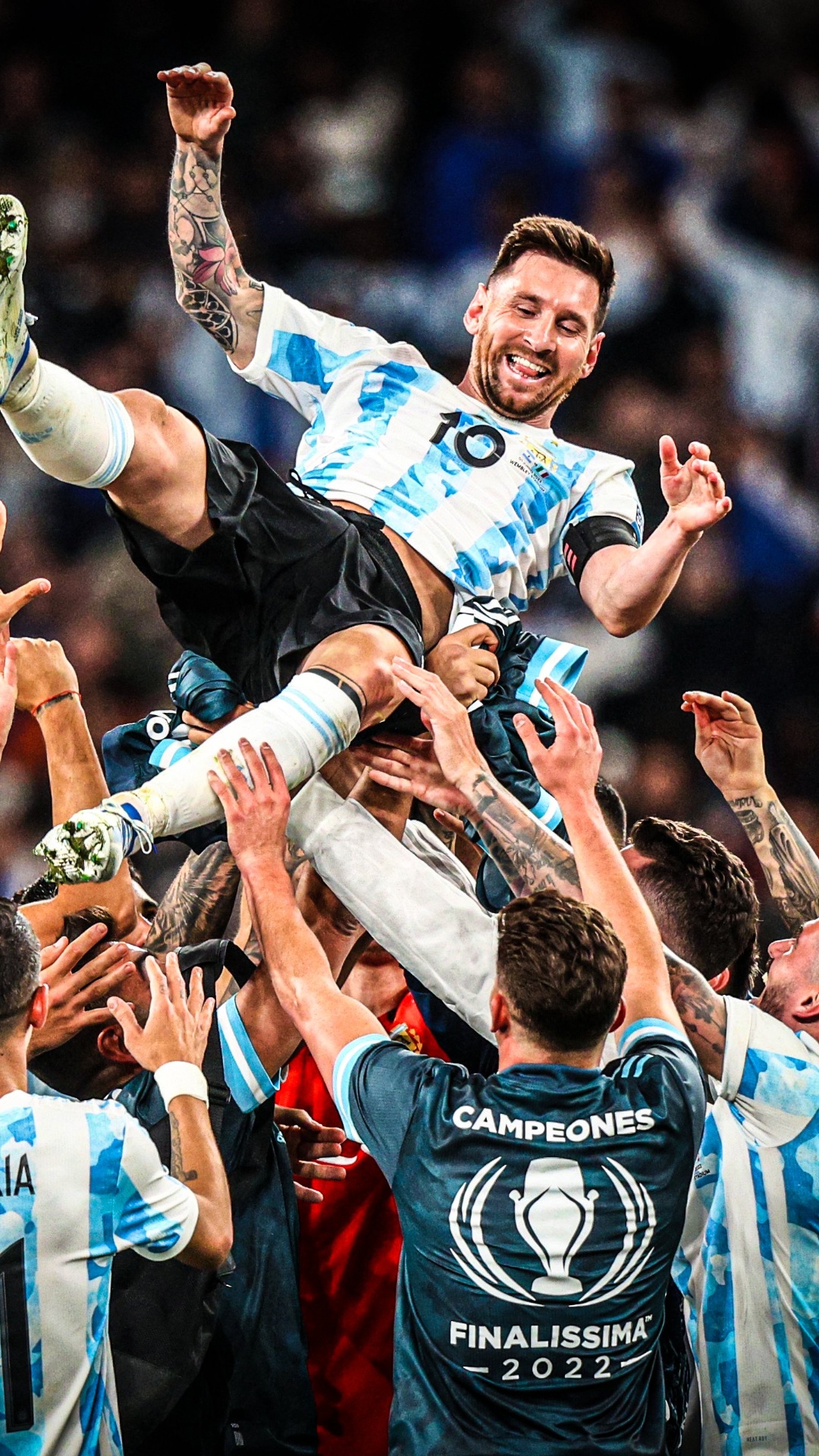 Wallpaper Messi Win World Cup Picture