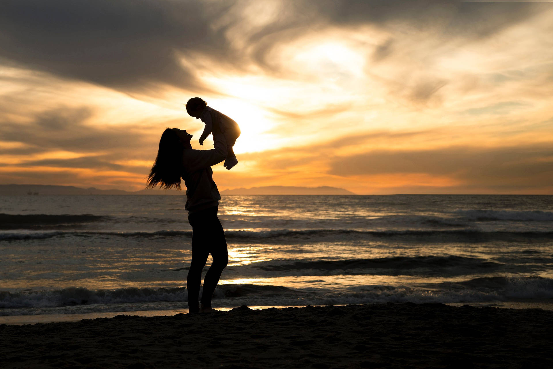 Baby And Mother Silhouette K2gm81v10dhhs2h7 Wallpaper