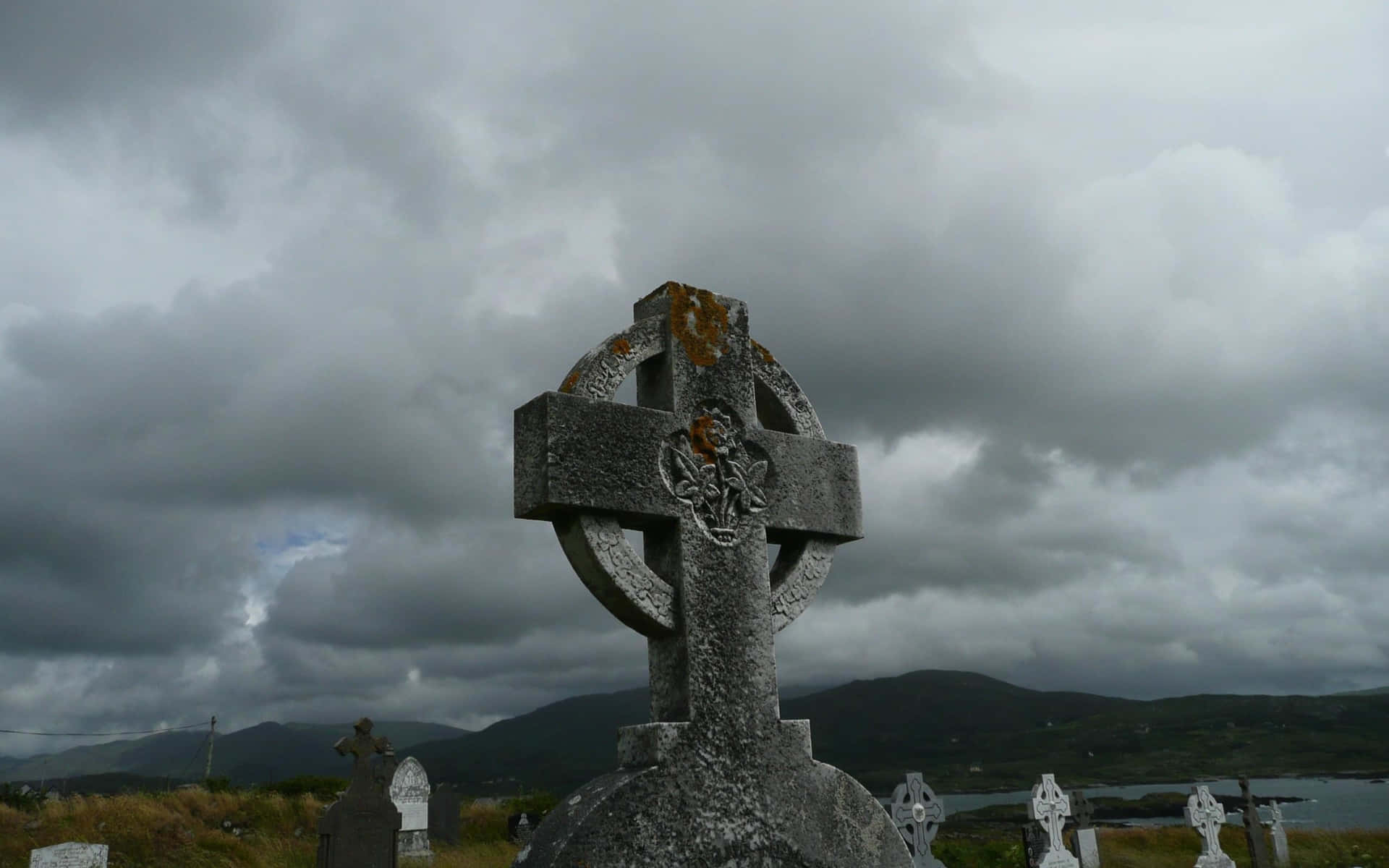 Irish Celtic Cross Wallpaper