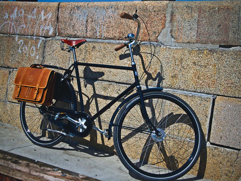 Vintage Bicycle Wallpaper