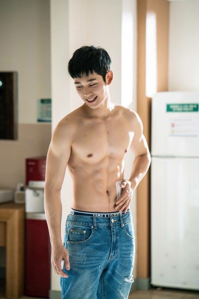 28 images about Jung Hae In on We Heart It See more about jung 801x1200