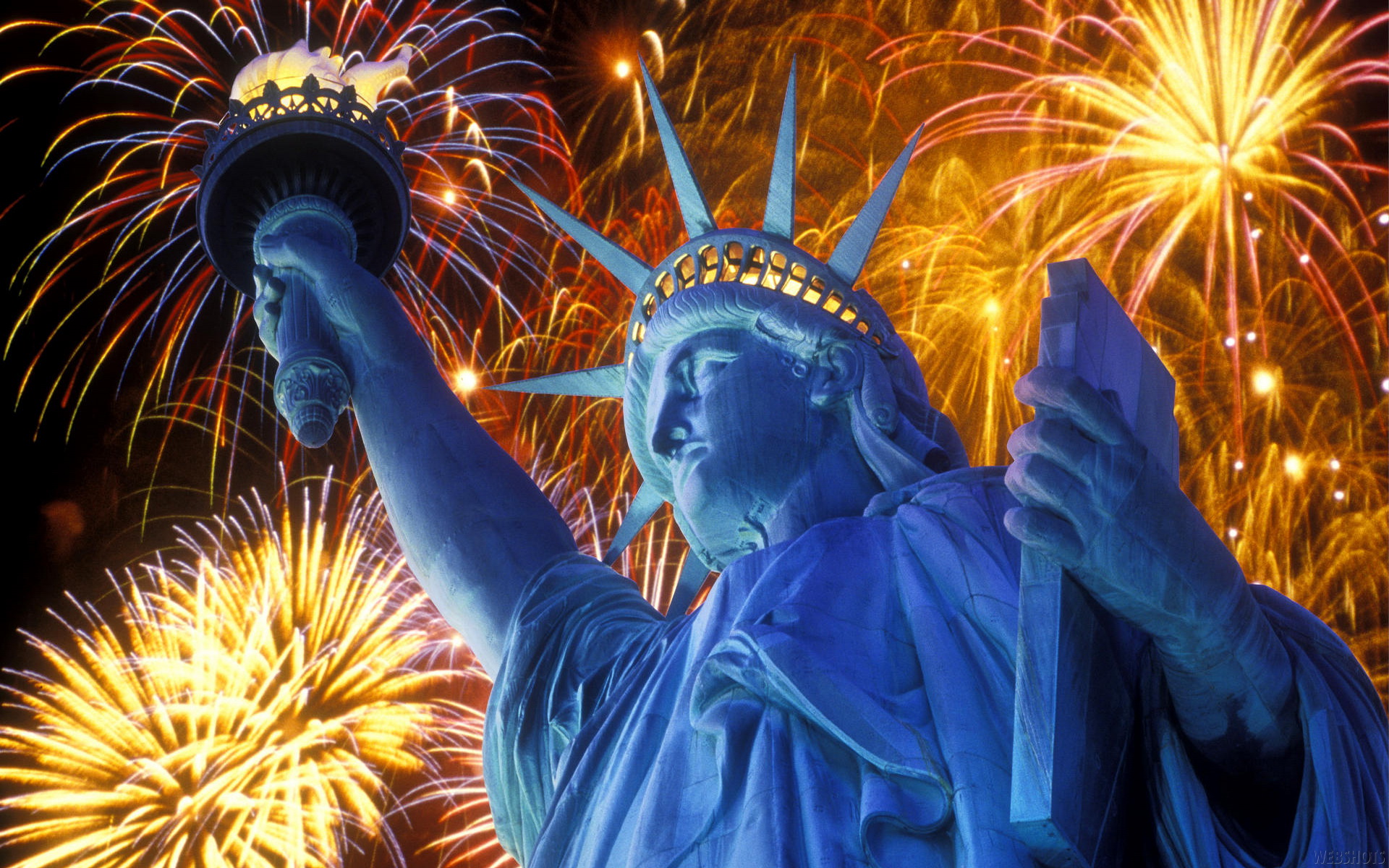 4th Of July Fireworks In Statue Liberty Exclusive HD Wallpaper