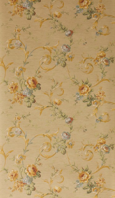 Traditional Floral Wallpaper With Roses Bolt
