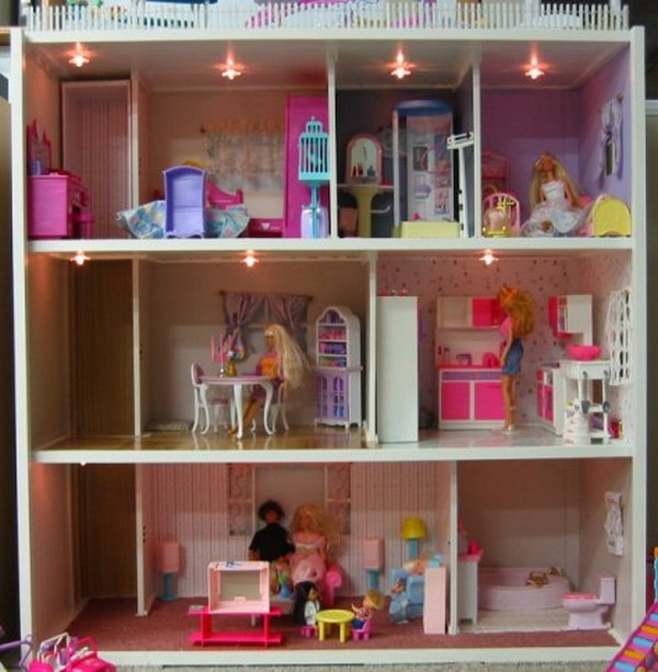 Barbie Doll House Wallpaper