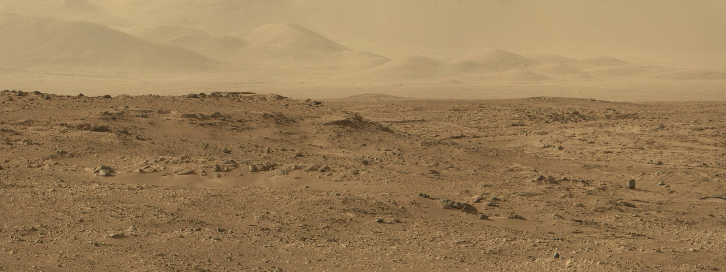 Mars Surface Curiosity S On Sol