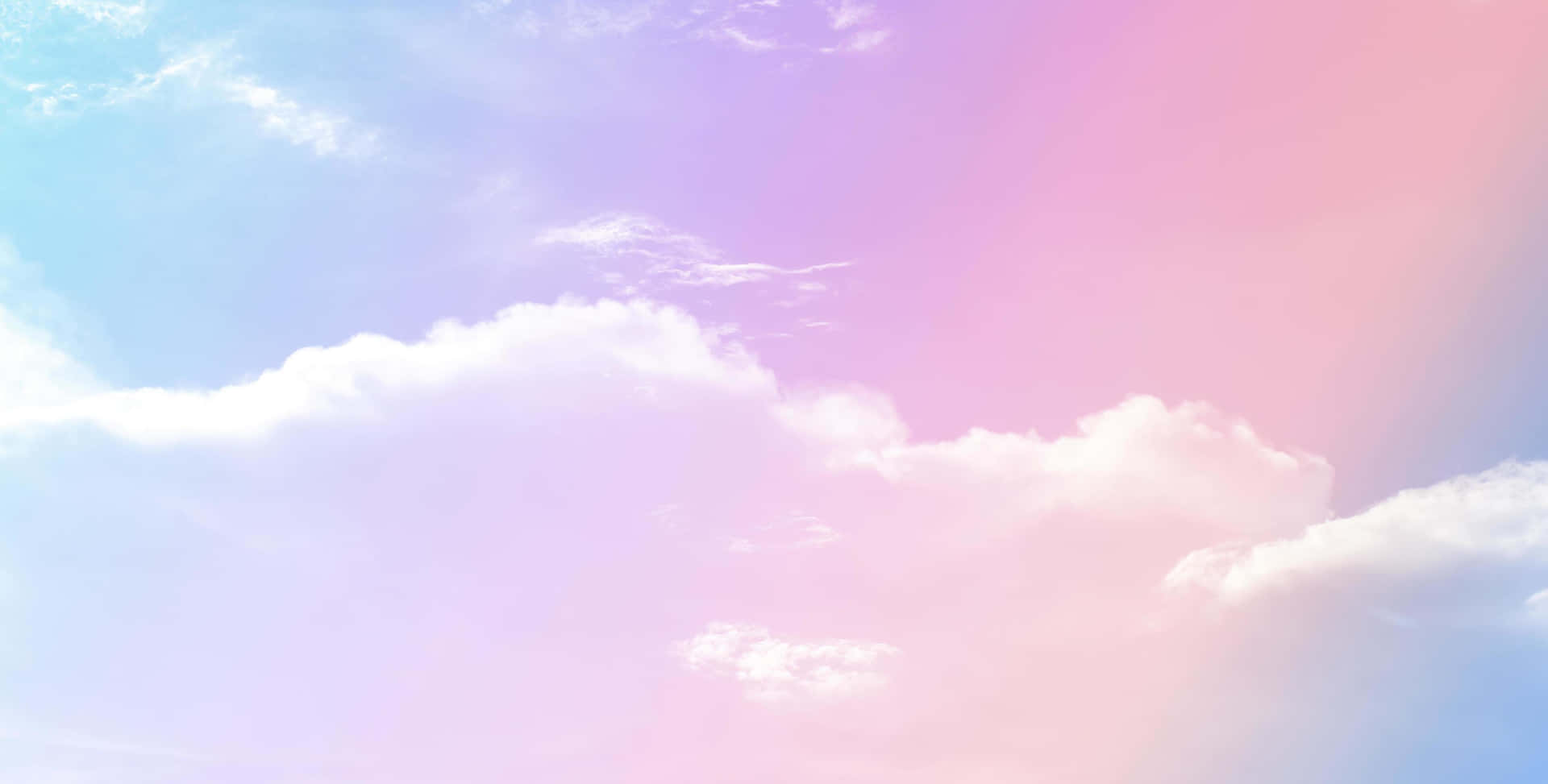 Breathtaking Of The Beautiful Clouds Wallpaper