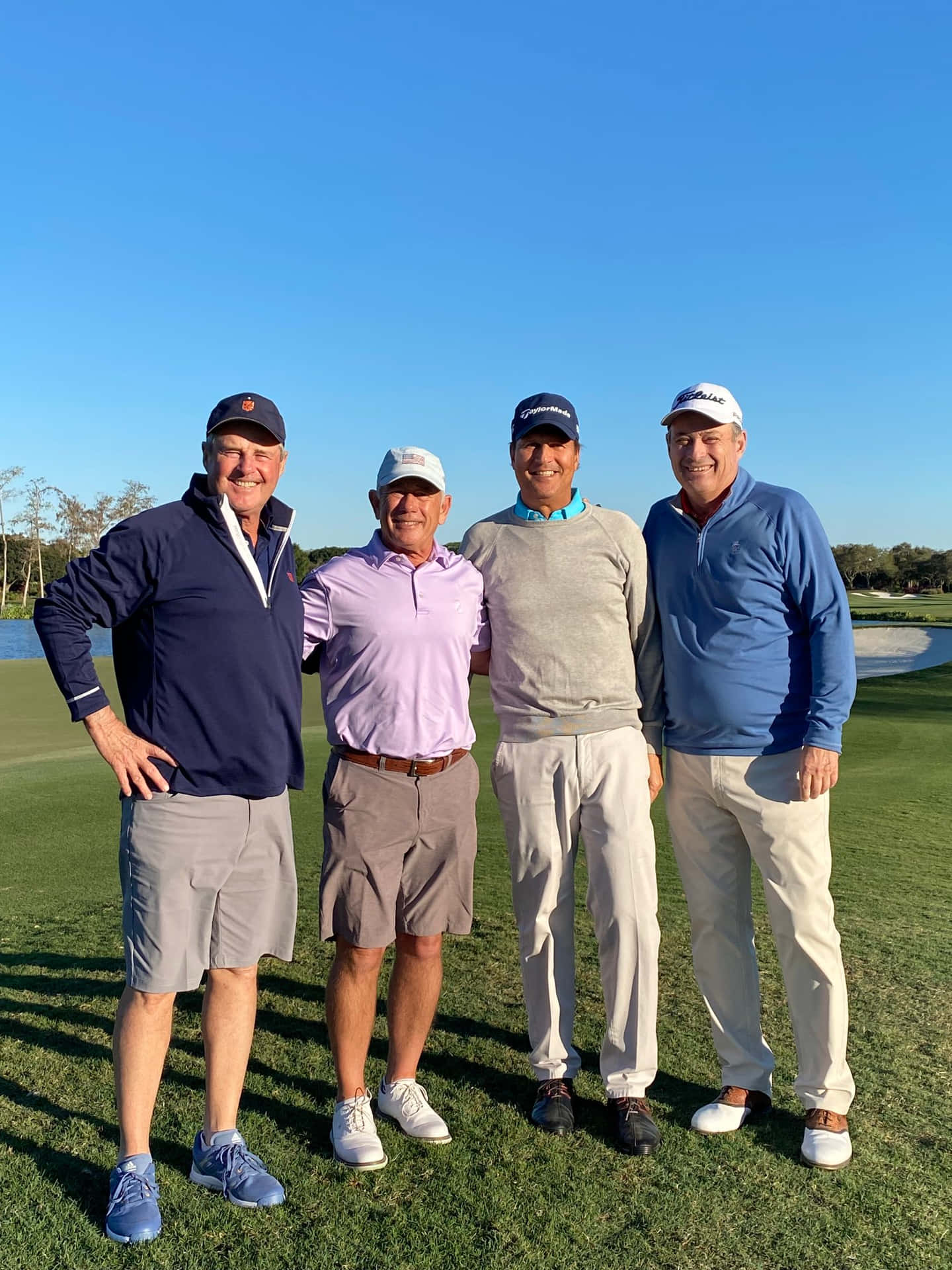 Loren Roberts With Golfer Friends Wallpaper