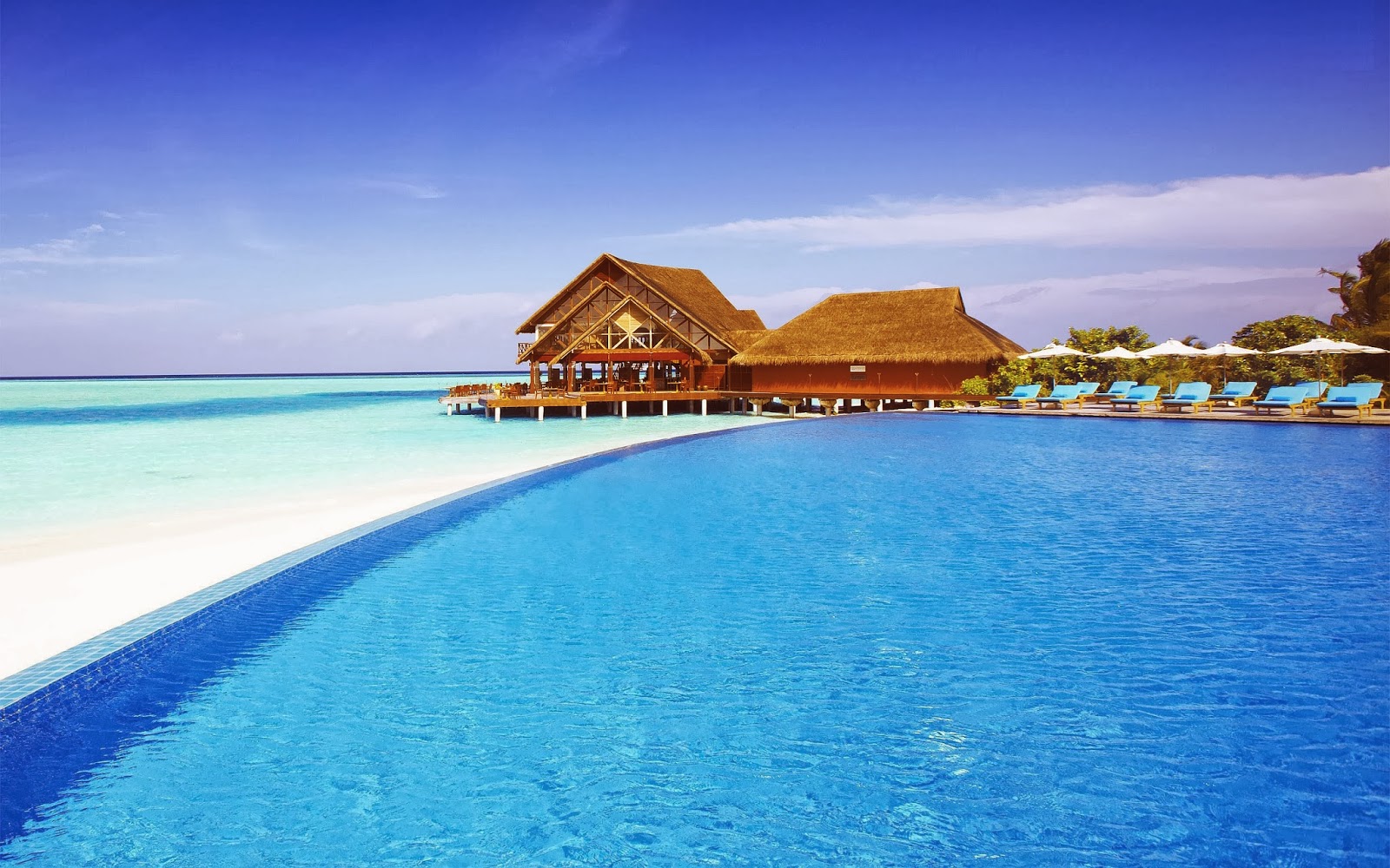 HD Maldives Sun Island Beach Wallpaper