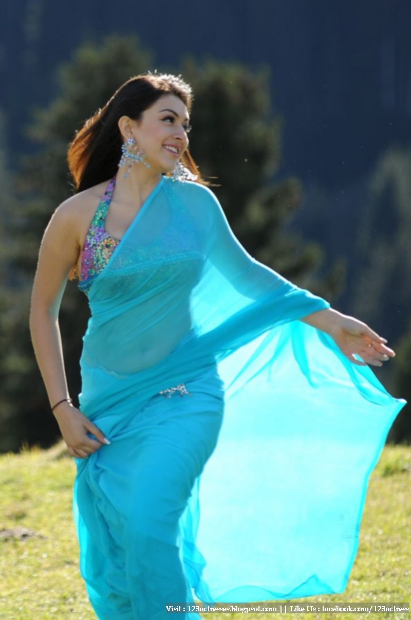 Tamil Actress Hansika Cute HD Wallpaper