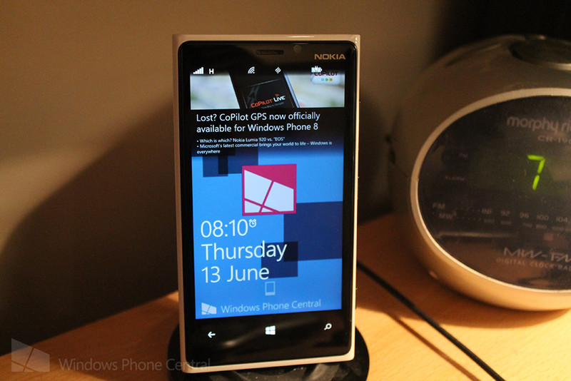 the Windows Phone Central app ready to download includes lock screen