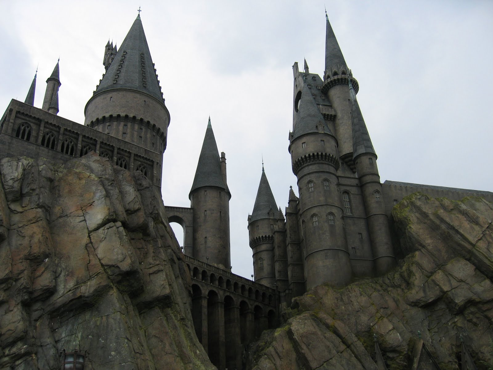 Hogwarts Castle Wallpaper Hogwarts castle 1600x1200