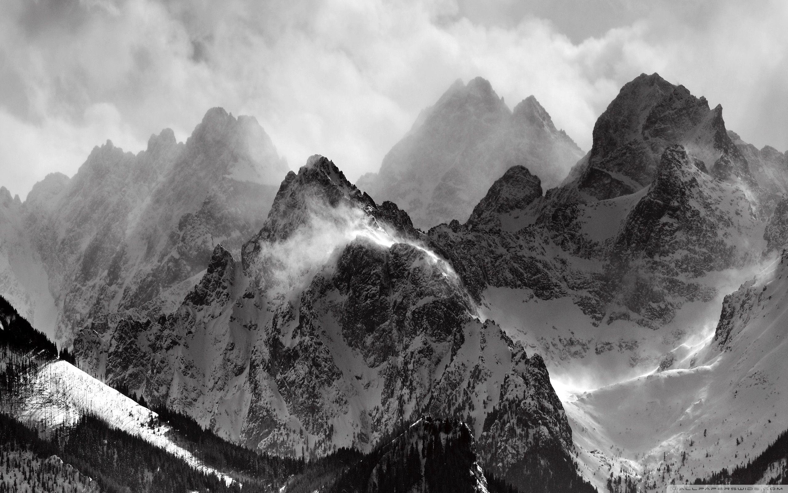 Misty Mountains HD Wallpaper Berge Desktop Hintergrund