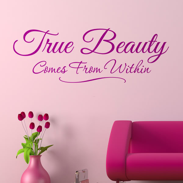 True Friend Comes From Within Beauty Quote Wallpaper