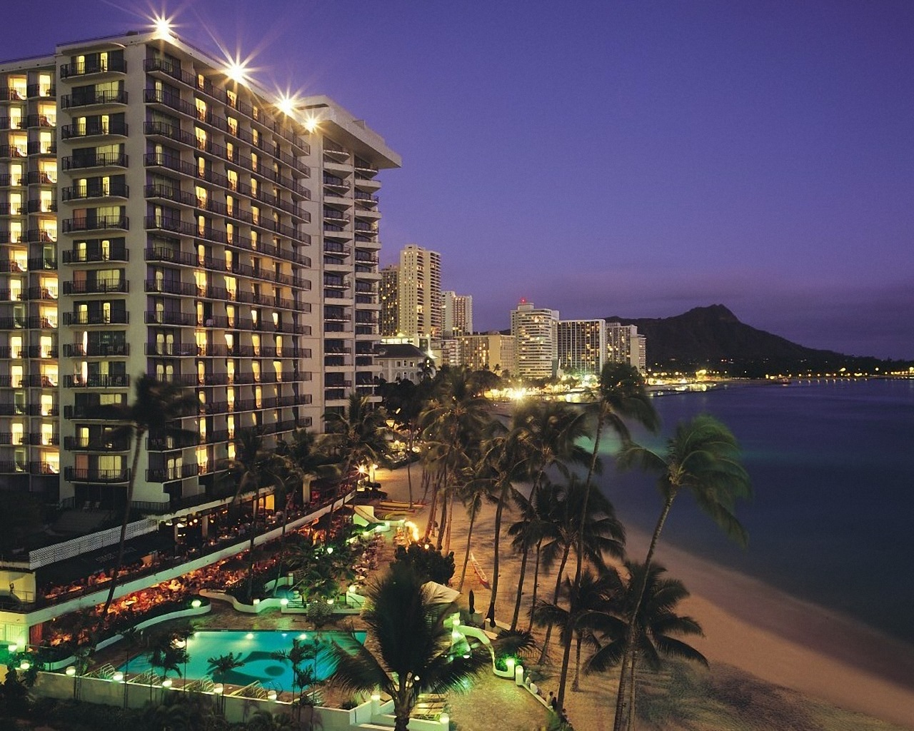 Related Pictures Waikiki At Night Oahu Hawaii Usa
