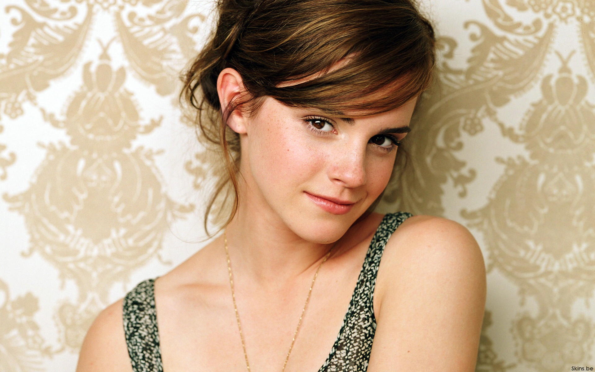 Emma Watson Hot Looks Wallpaper HD