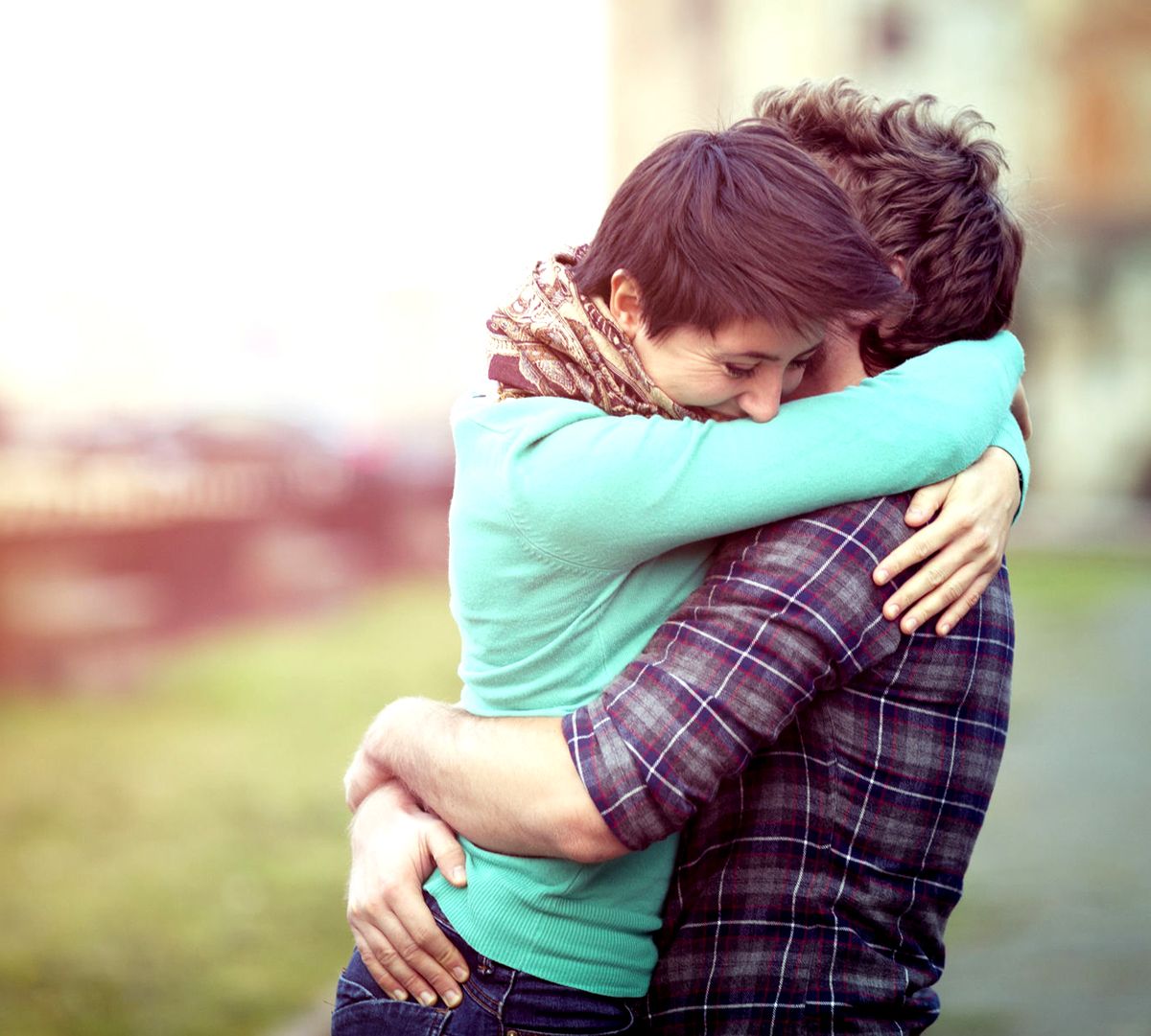 Hugging Cute Love Couple HD Wallpaper