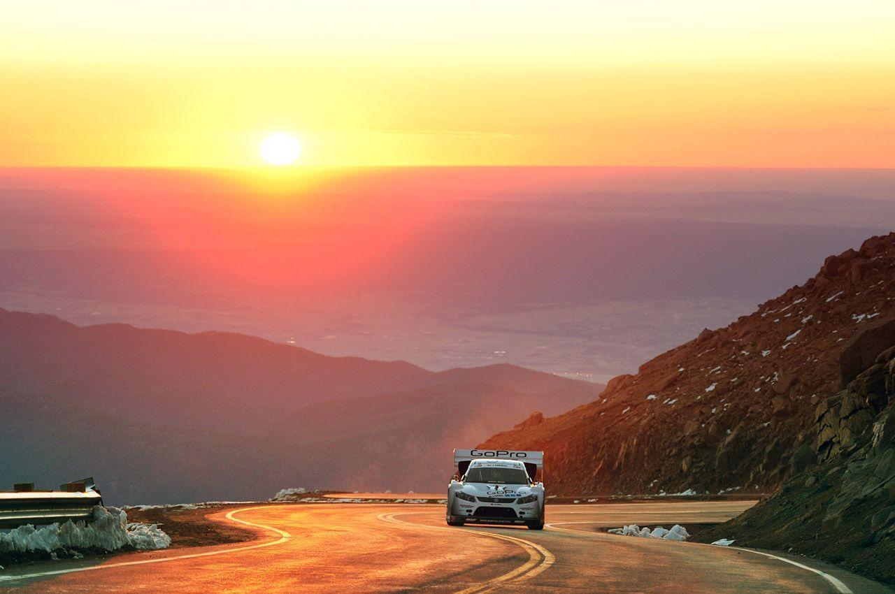 Pikes Peak Wallpaper