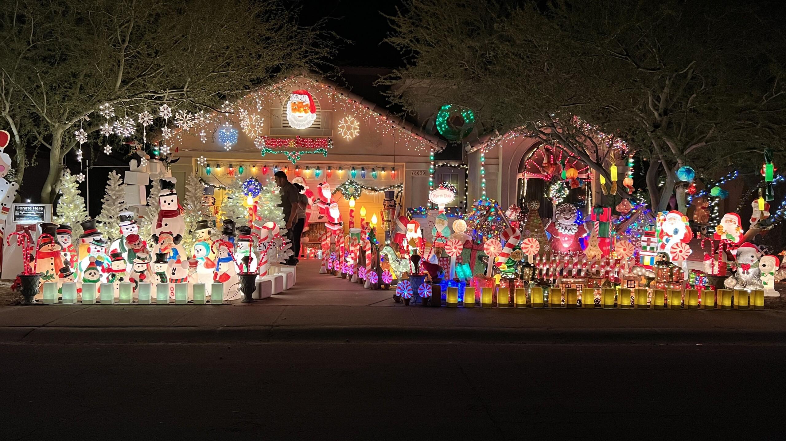 Photos Some Of The Best Christmas Homes To See Around Phoenix In